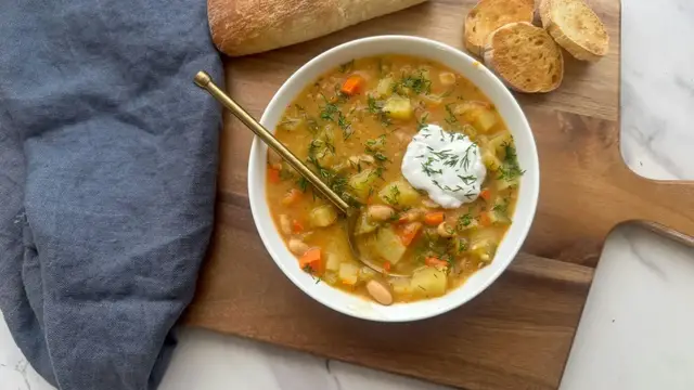 Video thumbnail for Creamy Dill Pickle Soup Recipe