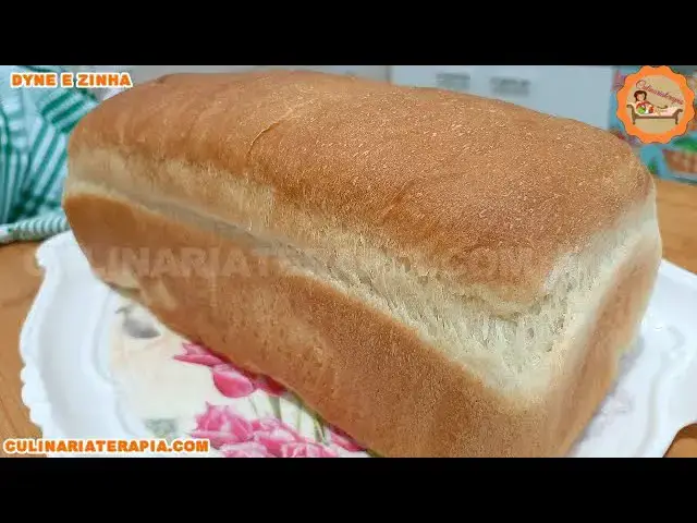 Video thumbnail for Pão de Forma Caseiro Simples e Fácil - Culinária Terapia por Dyne e Zinha