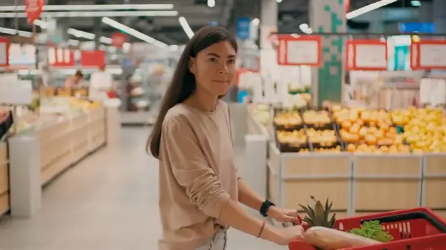 Video thumbnail for Costco Anti-Dei Movement Exploring the Controversy Surrounding Diversity Initiatives