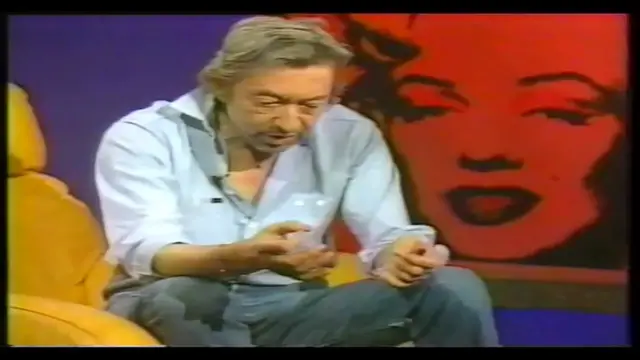 'Video thumbnail for Serge Gainsbourg - Le divan - 1989'