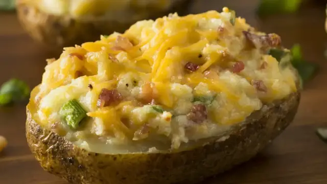 Video thumbnail for Old-School Dishes You Should And Shouldn't Order At A Steakhouse