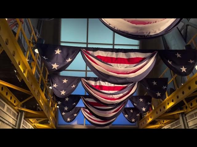 Video thumbnail for Patriotic Decorations Added to Soarin' Ahead of Soarin' Across America Debut at Disneyland Resort