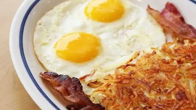 Video thumbnail for Things You Should Know About IHOP's Menu