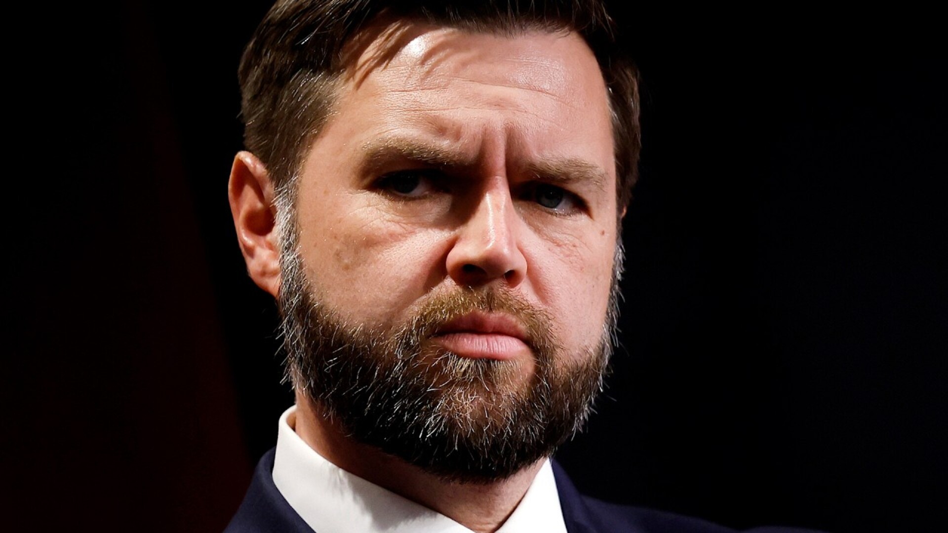 Video thumbnail for JD Vance's Major Weight Loss Transformation Has Us Speechless