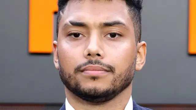 Video thumbnail for The Tragically Long List Of Stars Who Died At Age 27