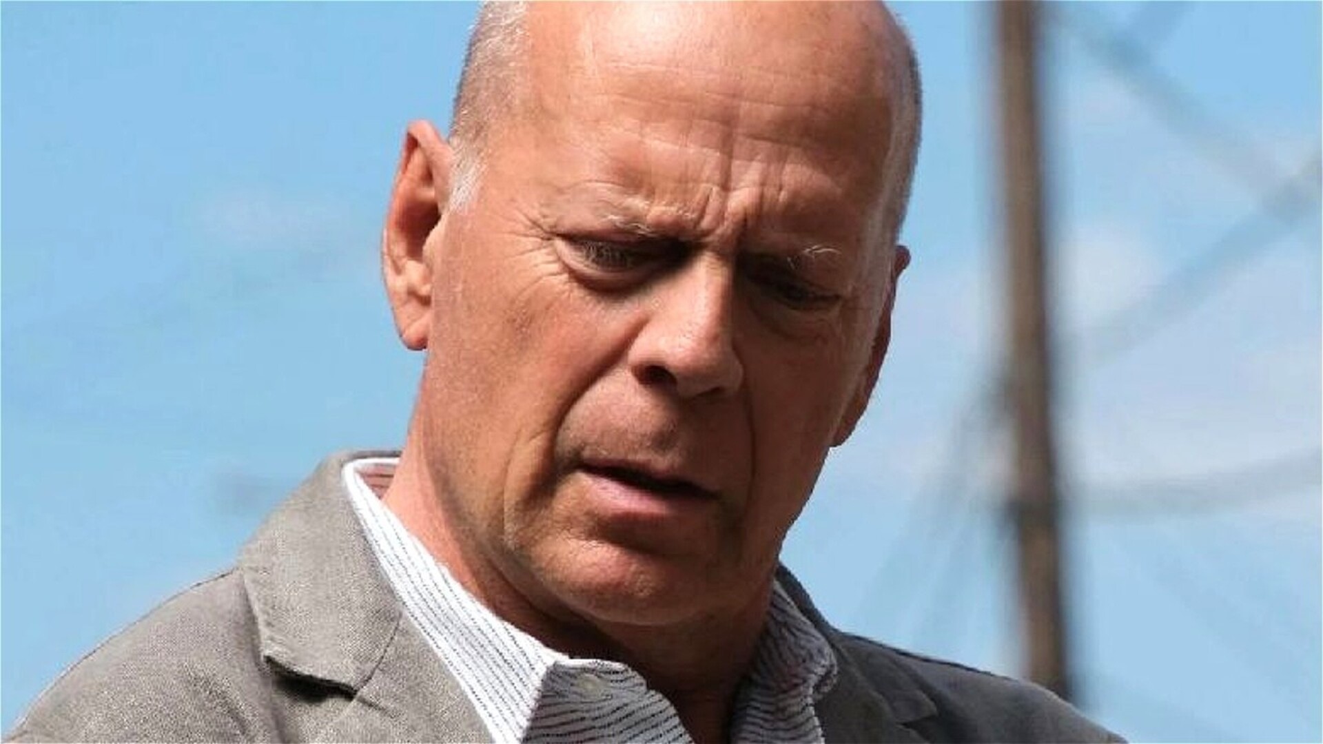 Video thumbnail for Bruce Willis' Last Movie Was An Overlooked 2023 Sci-Fi Action Thriller