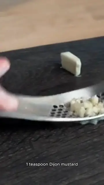 Video thumbnail for vinaigrette recipe