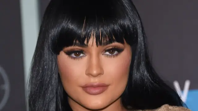 Video thumbnail for Celebs Who Got Shamed For Their Parenting