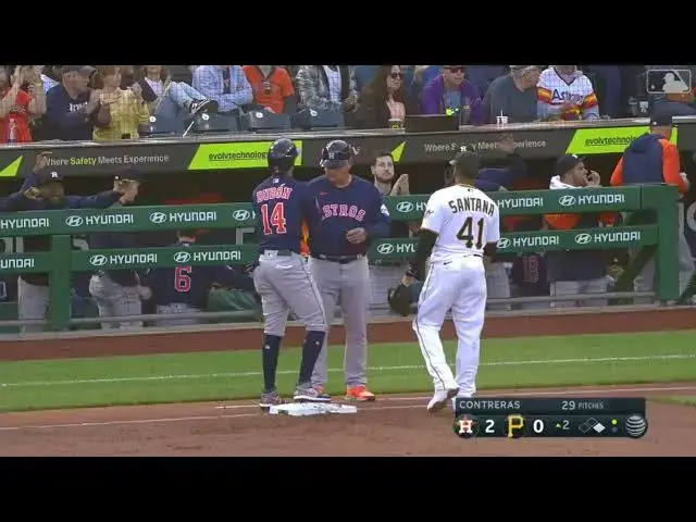 'Video thumbnail for Mauricio Dubon CLUBS a RBI Single! | Houston Astros | 4/10/2023'