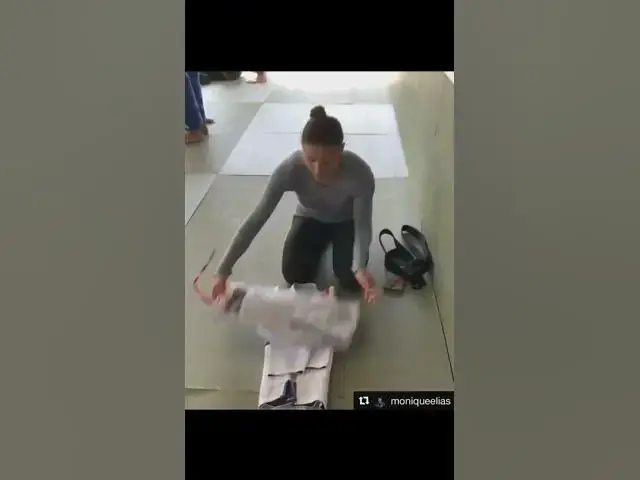 Video thumbnail for Do You Fold Your Gi Like this?