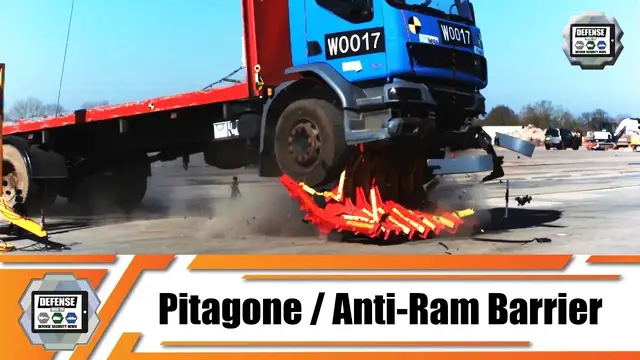 'Video thumbnail for Review Pitagone Counter-Terrorism security solutions and products anti-ram mobile barrier Belgium'