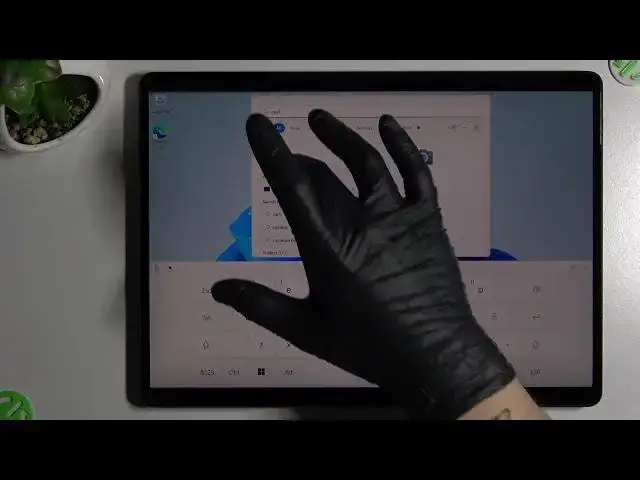 'Video thumbnail for Microsoft Surface Pro 8 - How To Change Photo Quality'