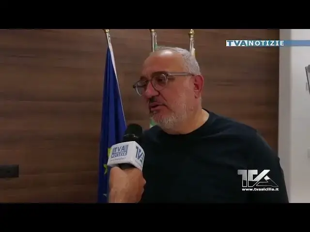 Video thumbnail for Adrano. Incidente sul lavoro nel cantiere per la ricostruzione della scuola Patellaro.  Ferito opera