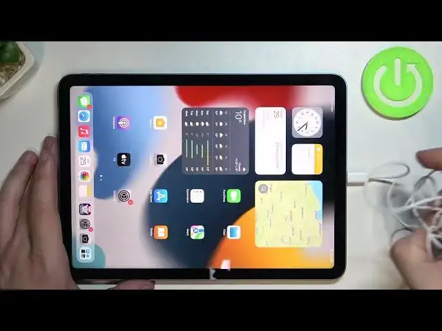 Video thumbnail for How to Connect Headphones with iPad Air 2022 - Apple iPad Air 5th Gen WiFi