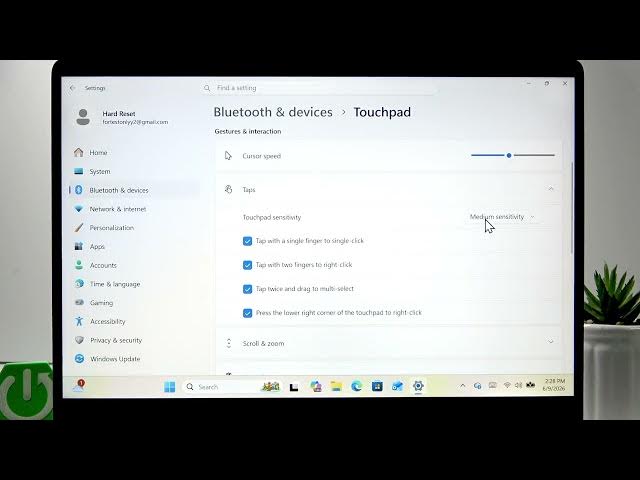 Video thumbnail for DELL Pro 14 – How to Change Touchpad Sensitivity