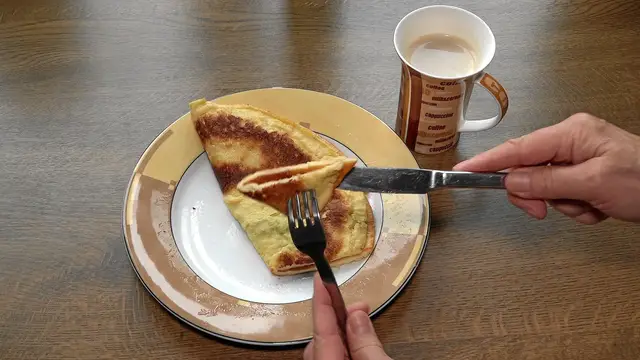 'Video thumbnail for Eierkuchen selber machen'