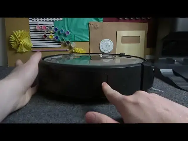 Video thumbnail for How To Take Out Cleaning BIN On iRobot Roomba i7