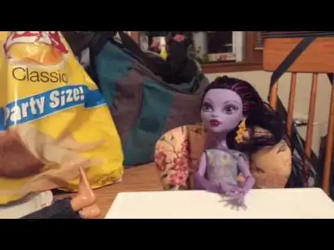 Video thumbnail for News cast in dolls part 2️⃣ in 2️⃣0️⃣1️⃣7️⃣ 🎦 ☮️☯️✡️⚛️ I love ❤️ YouTube 💖💖💖💖