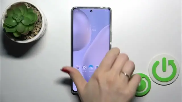 Video thumbnail for How to Switch Off the Always On Display Feature on VIVO S17