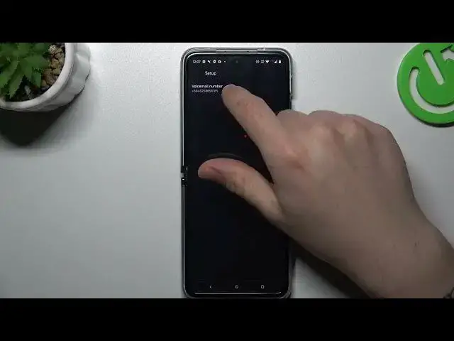 'Video thumbnail for How to Set Up the Voicemail Feature on MOTOROLA Razr 40 Ultra'