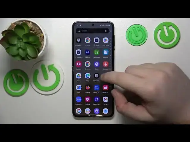 Video thumbnail for Is Fortnite Available in Samsung Galaxy Flip5 – Fortnite Installation