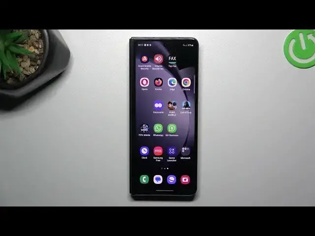 'Video thumbnail for How to Install 2 WhatsApp Apps on SAMSUNG Galaxy Z Fold5 - Using 2 WhatsApps Simultaneously'