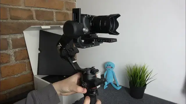 Video thumbnail for DJI RSC 2 Gimbal - Interface, UI & Buttons Review