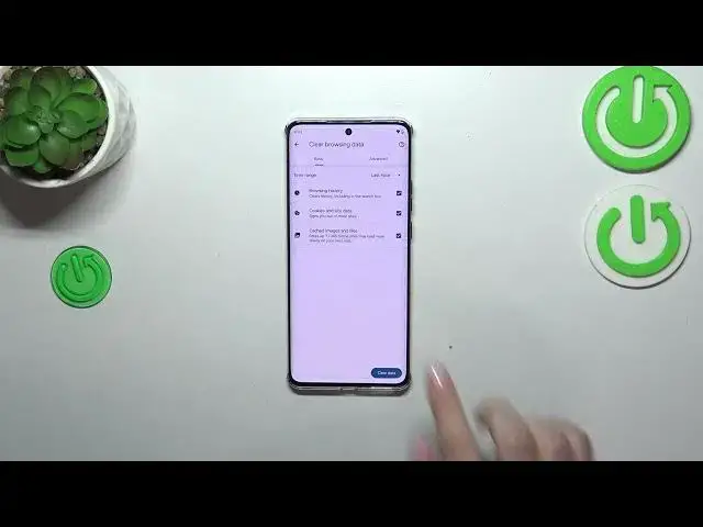 Video thumbnail for How to Clear the Browsing Data on MOTOROLA Edge 40 - History, Credentials, Cookies & Cache