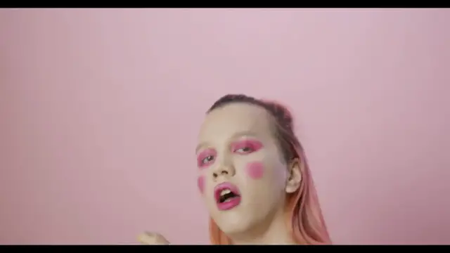 Video thumbnail for Bold Eighties Makeup Trends Making a Comeback in 2025