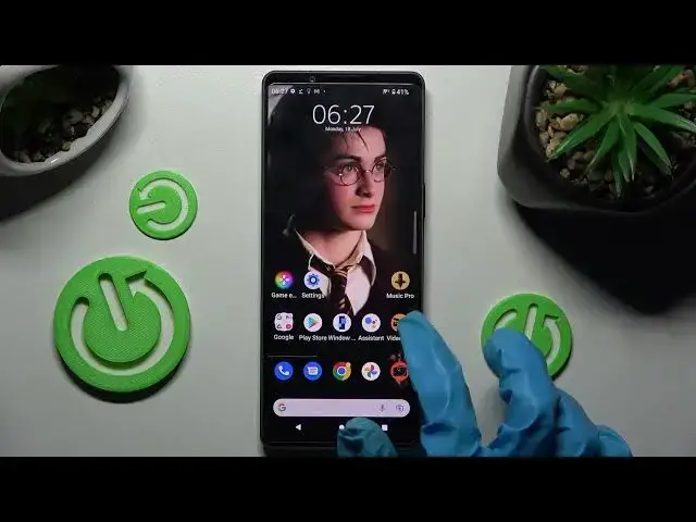 Video thumbnail for How to Download and Apply iOS Launcher on SONY Xperia 1 IV - Change Device Launcher