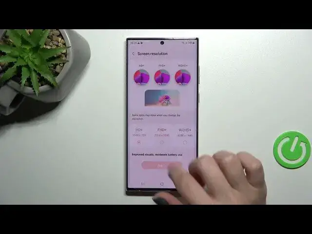 'Video thumbnail for How to Change Screen Resolution on Samsung Galaxy S22 Ultra - Manage Screen Settings'