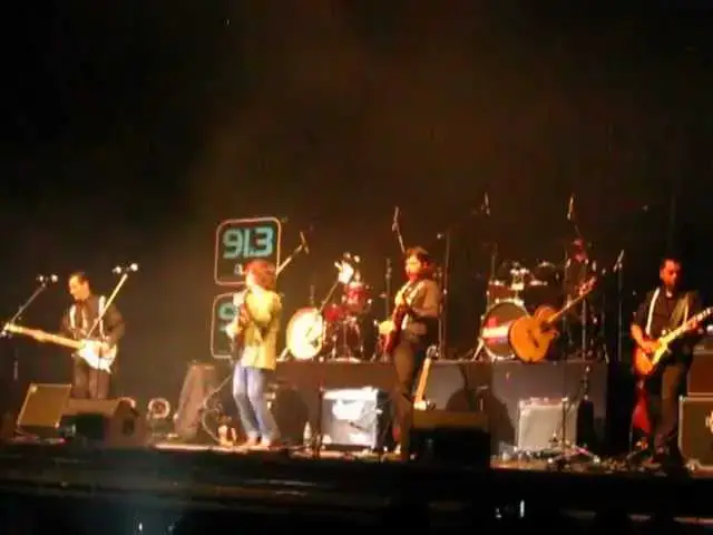 Video thumbnail for Twist and shout