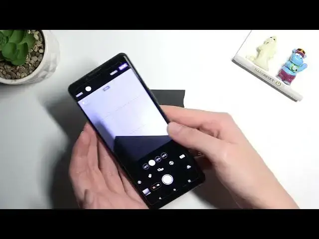 Video thumbnail for How to Turn On & Off Camera Gridlines on Sony Xperia 5 III