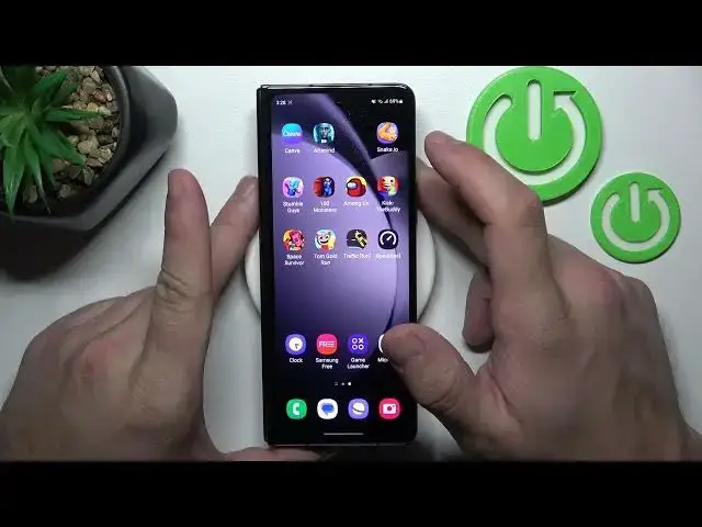 'Video thumbnail for ⚡ Unveiling the Power of Wireless Charging on the Galaxy Z Fold5! ⚡'