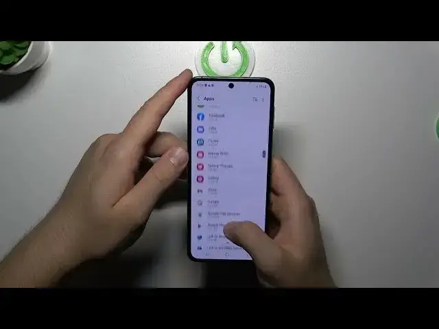 'Video thumbnail for How to Uninstall Apps on Samsung Galaxy Z Flip 5 - Remove Apps'