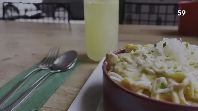 Video thumbnail for Southern Baked Mac and Cheese