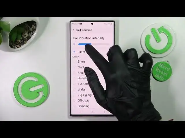 'Video thumbnail for How to Enter Vibration Settings on SAMSUNG Galaxy Note 20 Ultra'