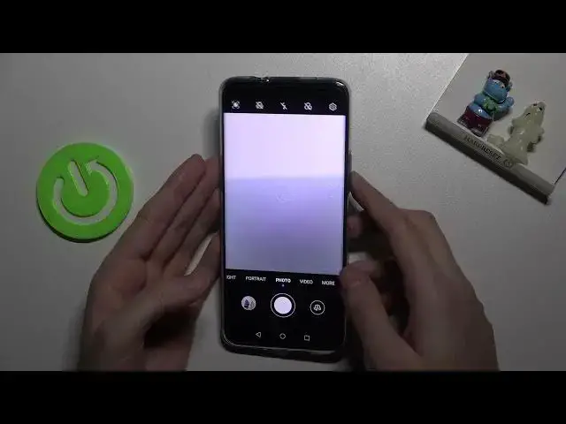 Video thumbnail for How to Switch On Camera Leveler in HUAWEI Nova 8i - Take Straight Pictures