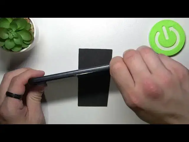 'Video thumbnail for Does the MOTOROLA Moto G22 Device Has a Slot for an SD Card? Let's Find Out!'