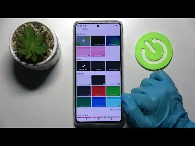 'Video thumbnail for How to Customize Keyboard Theme on MOTOROLA Edge 20 Pro - Change Keyboard Theme'