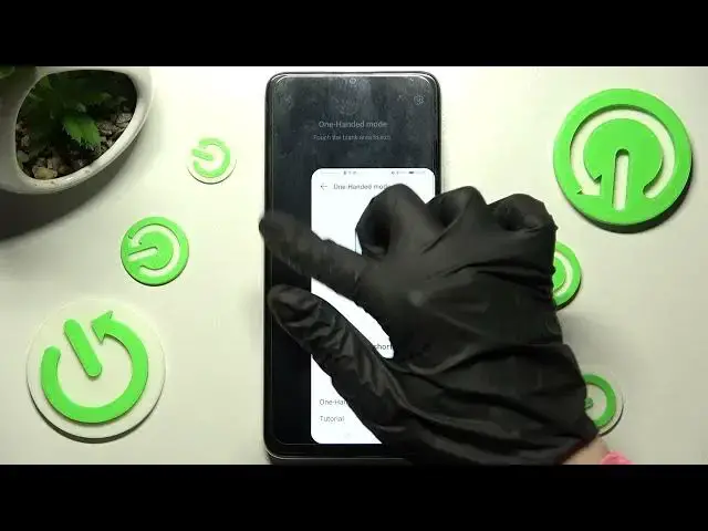 Video thumbnail for How to Enter One Handed Mode on HONOR X7?