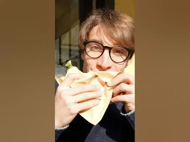 Video thumbnail for EAT EAT EAT #food #padova #cibo #ravioli #streetfood