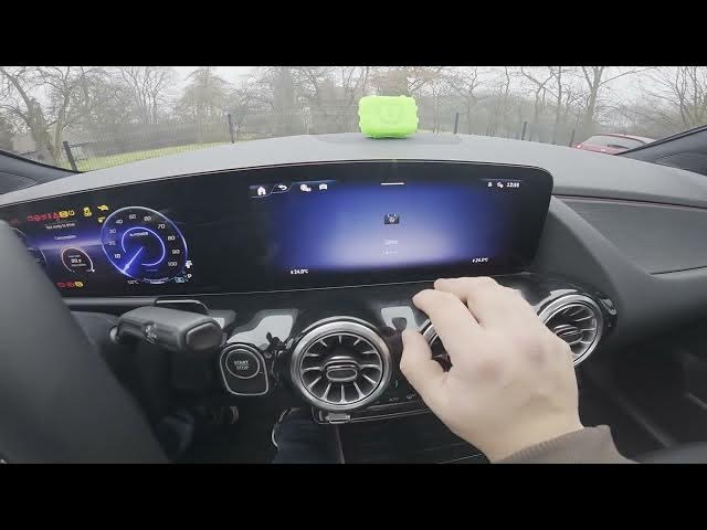 Video thumbnail for MERCEDES-BENZ EQA - How to Play Games on Screen Display