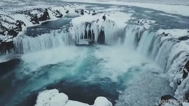 Video thumbnail for 25 Greatest Natural Wonders of the World