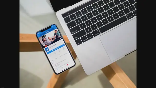 'Video thumbnail for Tech Showdown: iPhone vs. Android - Decoding the Ultimate Battle for Your Smartphone Loyalty'
