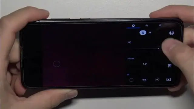 Video thumbnail for How to Turn On & Off Gridlines in DJI Mavic Air?