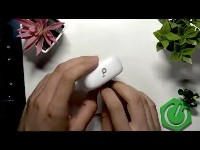 Video thumbnail for How to Charge SOUNDCORE AeroClip