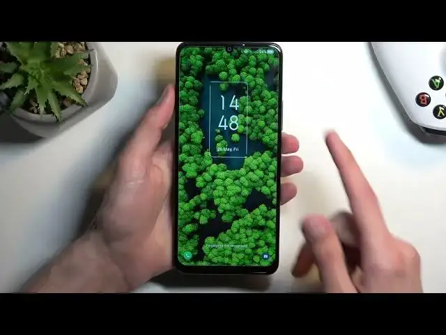'Video thumbnail for How To Insert Nano & Micro Sim Card To TCL 40 SE'