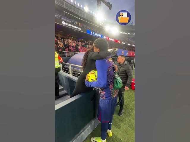 Video thumbnail for El abrazo de Lamine Yamal con su madre después del partido 🥹

📹 DAZN