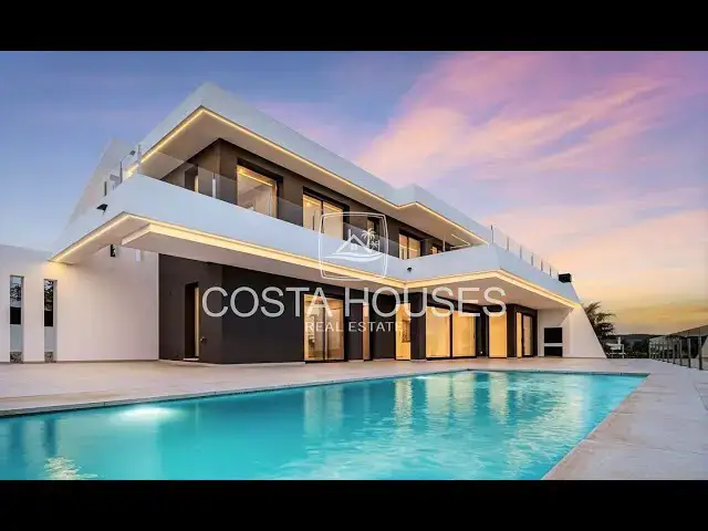 Video thumbnail for ᑕ❶ᑐ LUXURY VILLA for sale with Mediterranean Sea views in COSTA BLANCA · Moraira | COSTA HOUSES ®